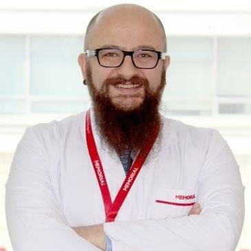 Ortopedi ve travmatoloji Prof. Dr. Mithat Öner