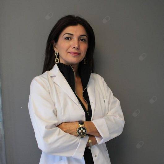 Sertifikalı medikal estetik Uzm. Dr. İlkay Munoz  Paris