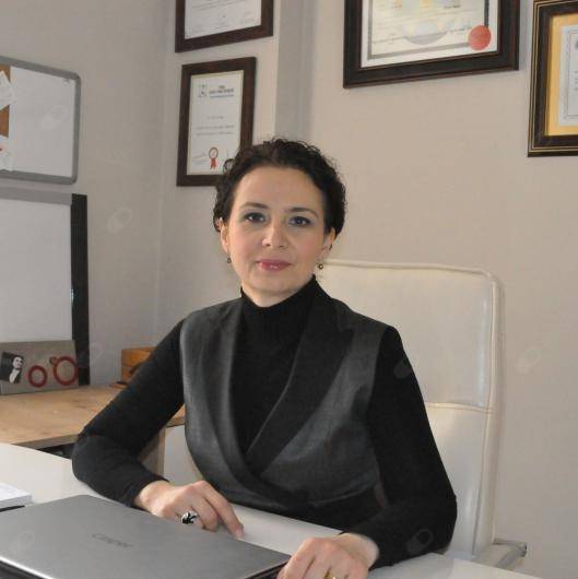 Nöroloji Uzm. Dr. Ebru Parlayan