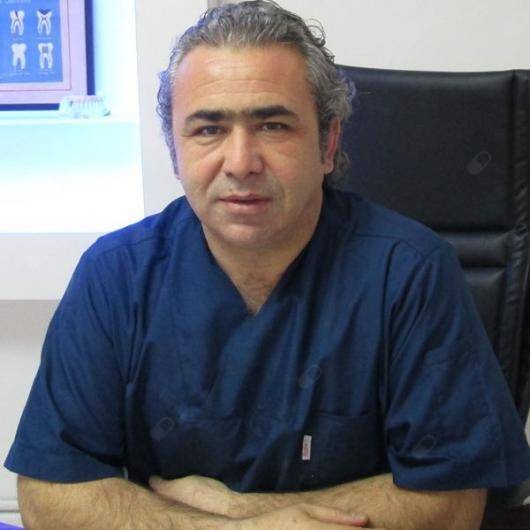 Diş hekimi Dt. Mustafa Sabri Ceylan