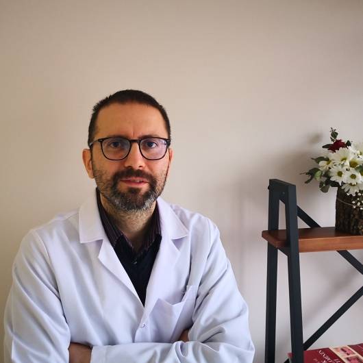 Dermatoloji Uzm. Dr. Özgür Yürüker