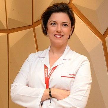 Diş hekimi Dr. Dt. Esma Geçkili