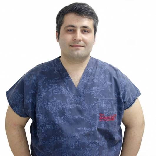 Diş hekimi Uzm. Dr. Mehmet Ali Hacıoğlu